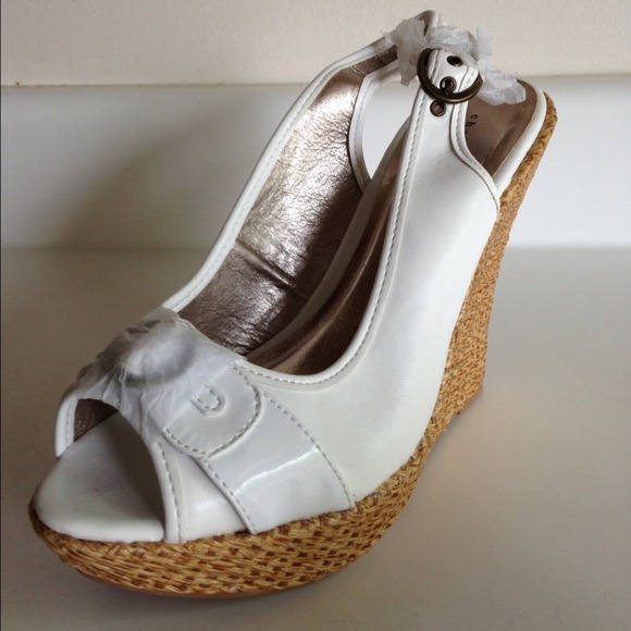 ❌SOLD❌Brand new White Wedges - Picture 3 of 3