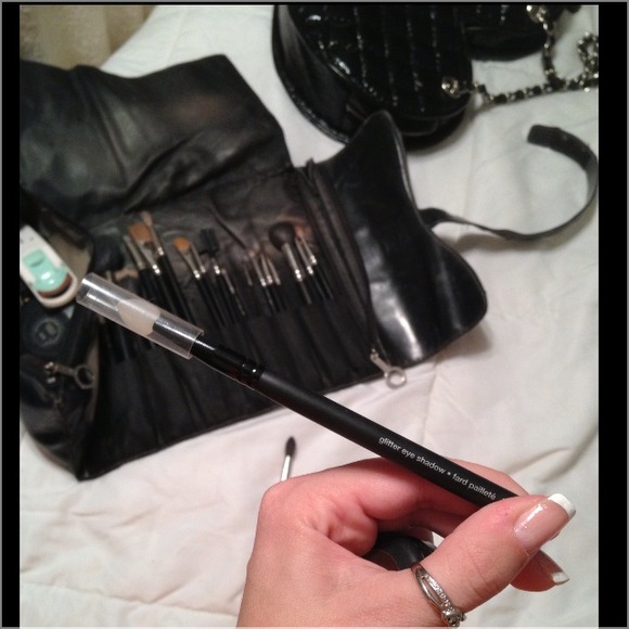 Not for sale! MAC duplicates!Just showing my faves - Picture 3 of 4