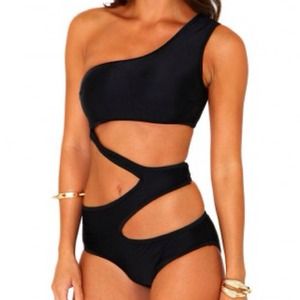 COMES IN S-L COMMENT FOR YOUR SIZE IF BUYING!!