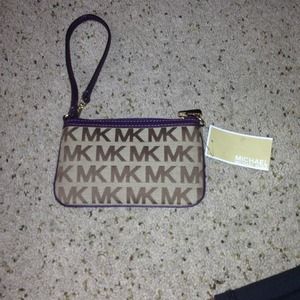 Michael Kors Wristlet - NEVER BEEN USED
