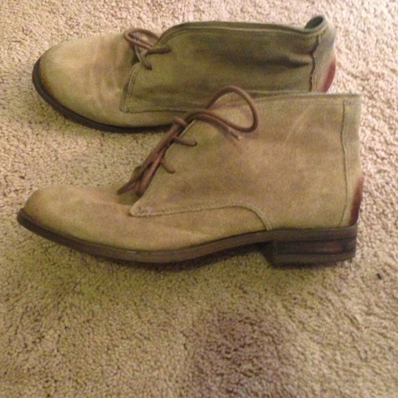 MIA chukka boot