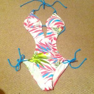 Hollister bathing suit