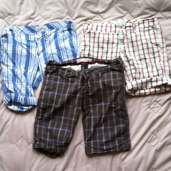 Bermuda Short Bundle - Picture 3 of 3