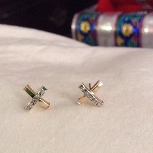 SOLD OUT! 14k Gold Diamond X Earrings