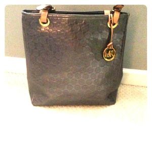 Authentic Michael kors purse!
