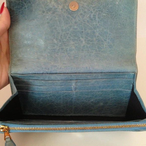 SOLD! - Picture 3 of 4