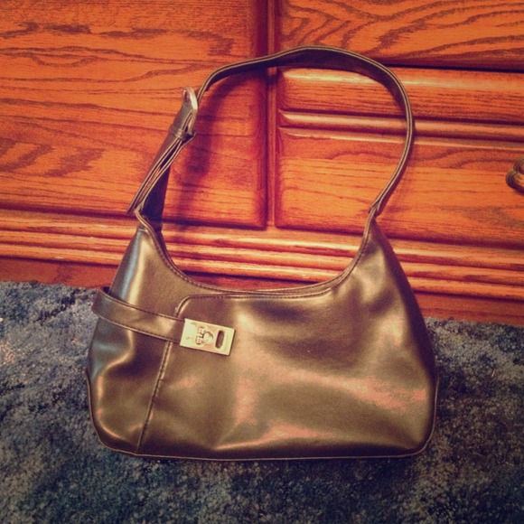 Olive green leather purse.