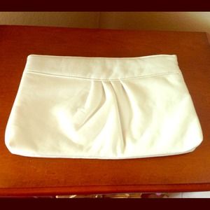 White clutch