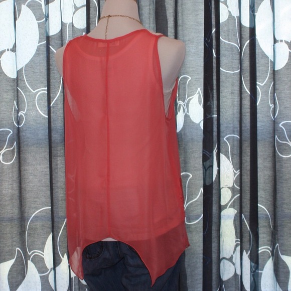 CONSIGNED LOCALLY Coral Asymmetric Chiffon Tank - Picture 4 of 4
