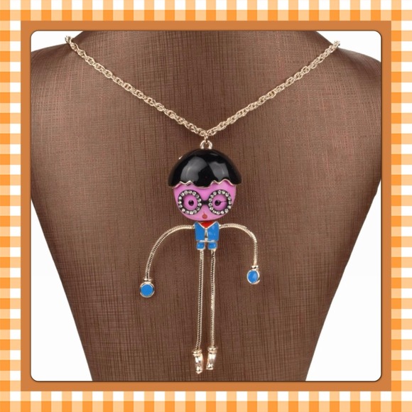✔SOLD BUNDLE🎈Gold Vivid 3D Robot Crystal Necklace - Picture 2 of 2
