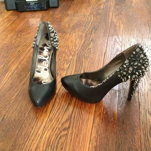 🎉host pic🎉Sam Edelman spike black heels