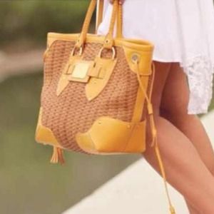 Prada Bags - 🎉Poshfest Sale🎉Car Shoe by Prada Oversized Tote Prada Bags - 🎉Poshfest Sale🎉Car Shoe by Prada Oversized Tote