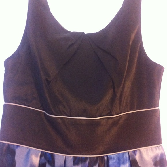 Gorgeous cocktail dress - Picture 3 of 4