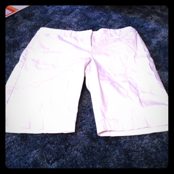 White dress shorts.
