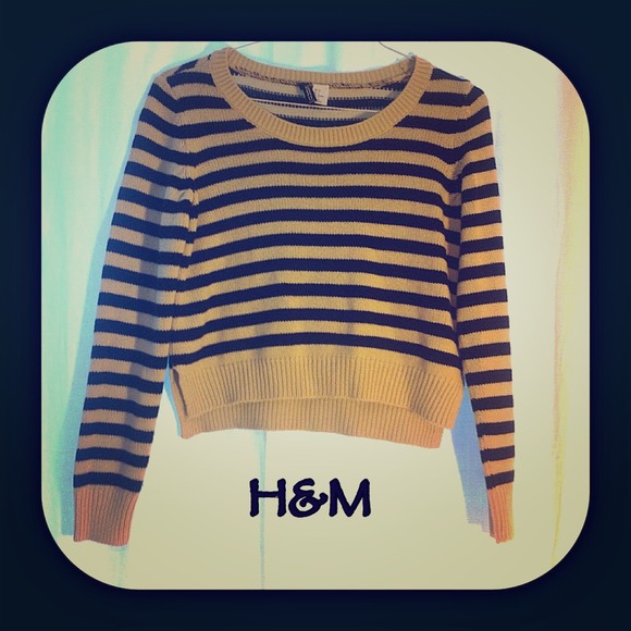 Tan and black H&M sweater. - Picture 1 of 4