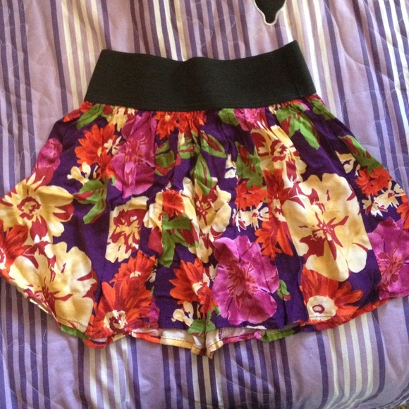 🚫sold🚫 Floral skirt