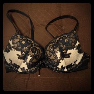 VS 34B push up bra
