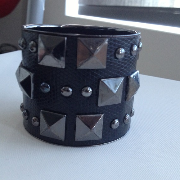 💛MNG bangle💛 - Picture 3 of 3