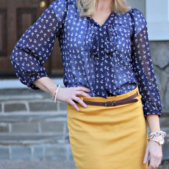 ❌SOLD❌Target Anchor tie blouse