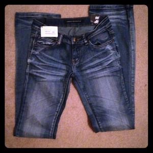 Urban Behavior new size 00 slightly flare jeans