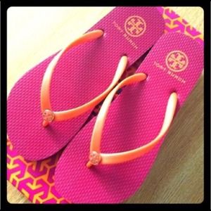 --Reserved-- for traceybw80 tab flip flops size 5