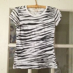 Forever 21 zebra Tshirt