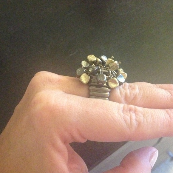 Stone ring - Picture 2 of 3