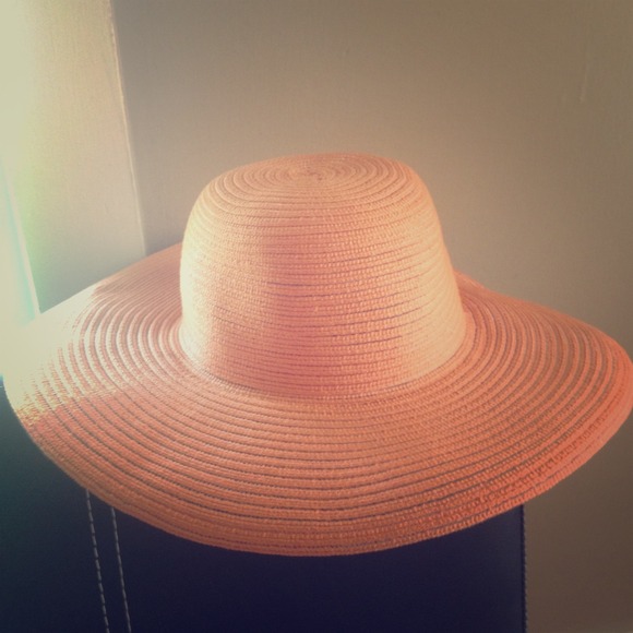Brand new Banana Republic Sun/floppy hat!
