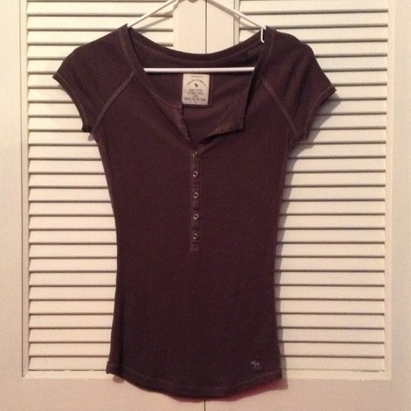 Button up Tshirt