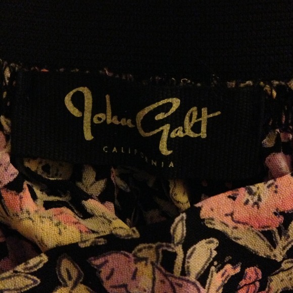 🌸SOLD🌸 Brandy Melville Kareily Double Slit Skirt - Picture 4 of 4