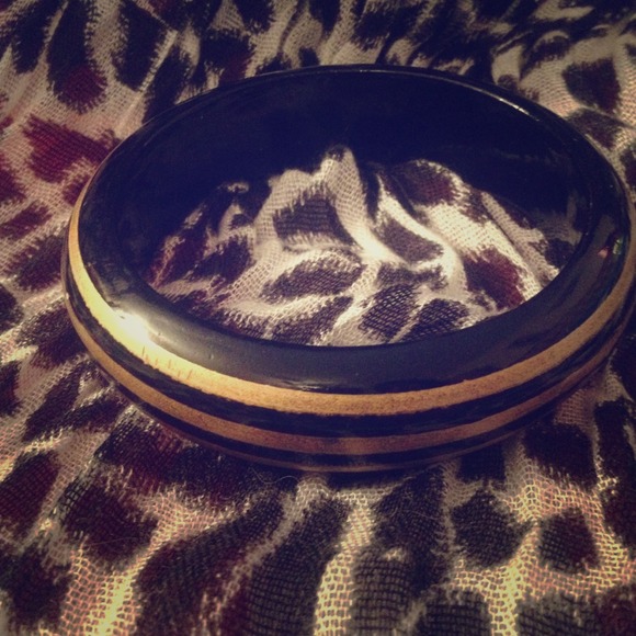 Classy black bracelet