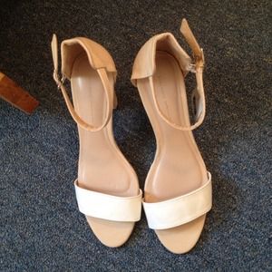 ❌SOLD❌ZARA NUDE HEELS