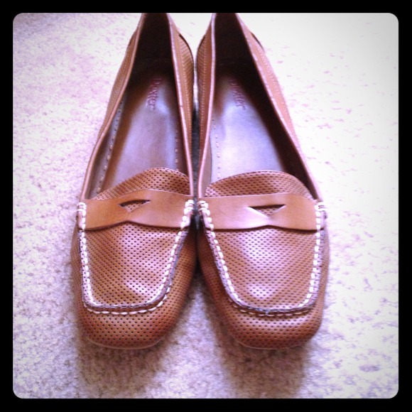 SOLD in BUNDLE Women's leather loafers