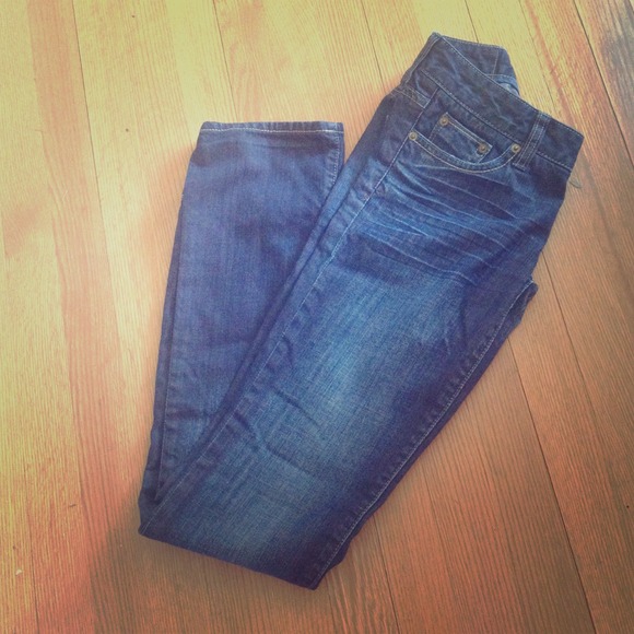 American eagle straight leg jeans🌟