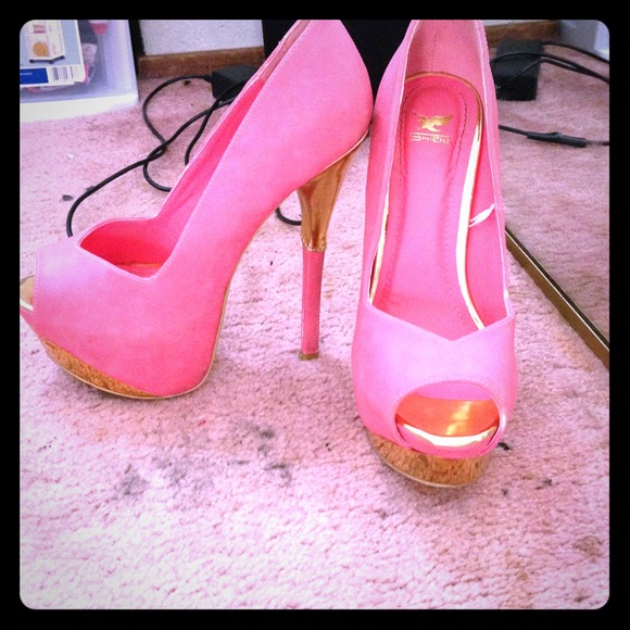 🚫*** HOLD***🚫@lizhar