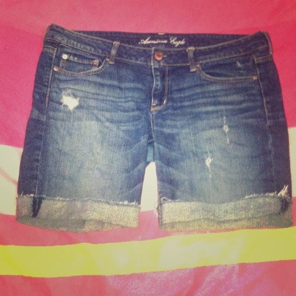 Cute american eagle shorts !