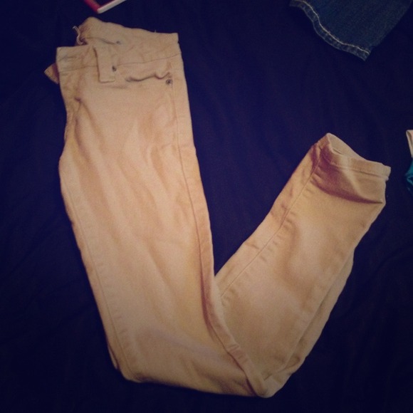 Worn a few times. Skinnys size 1