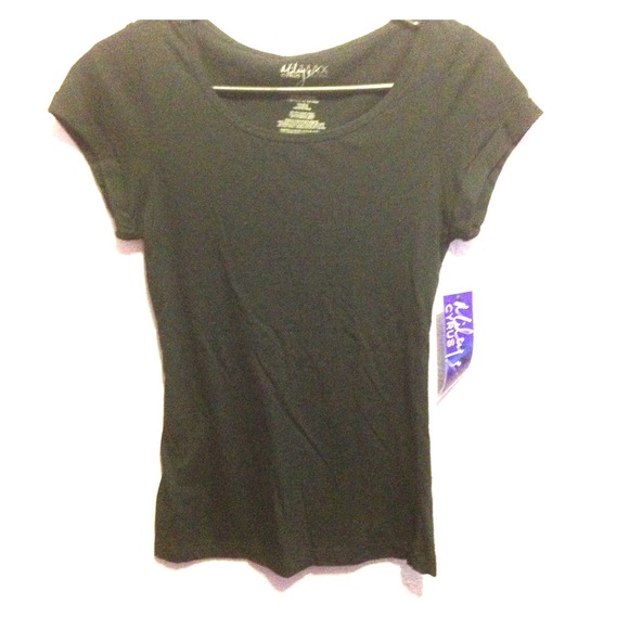 Miley Cyrus black tee (NWT)