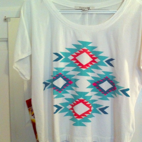 Forever 21 short sleeve shirt/ crop top
