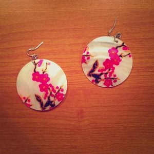 Floral earrings.
