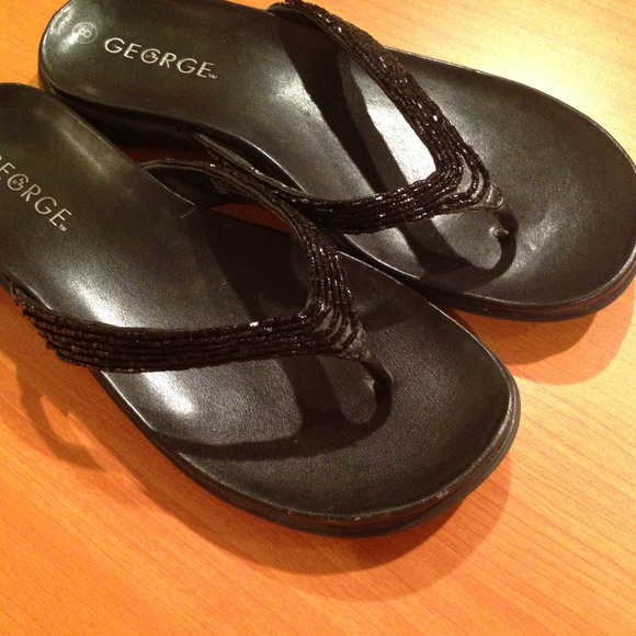 Sandals - Picture 4 of 4