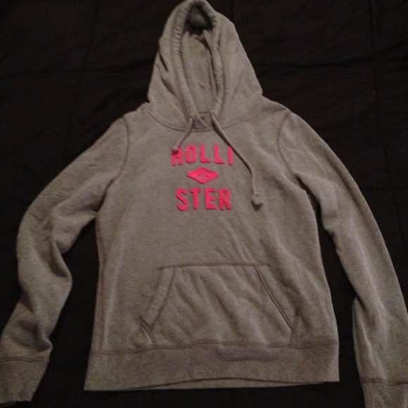 Hollister gray sweatshirt!