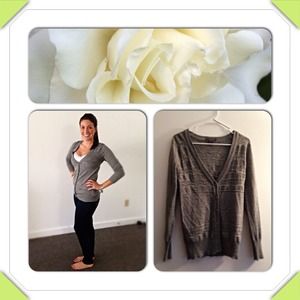 Gray Knitted Acrylic and Polyester Cardigan