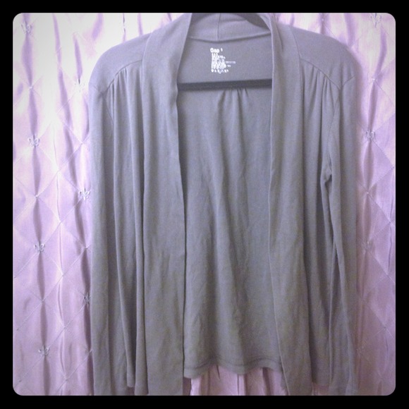 Grey cardigan