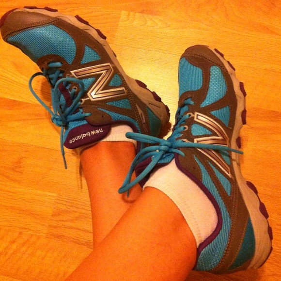 🚫SOLD🚫 Cute NB tennis shoes! Great color! - Picture 2 of 4