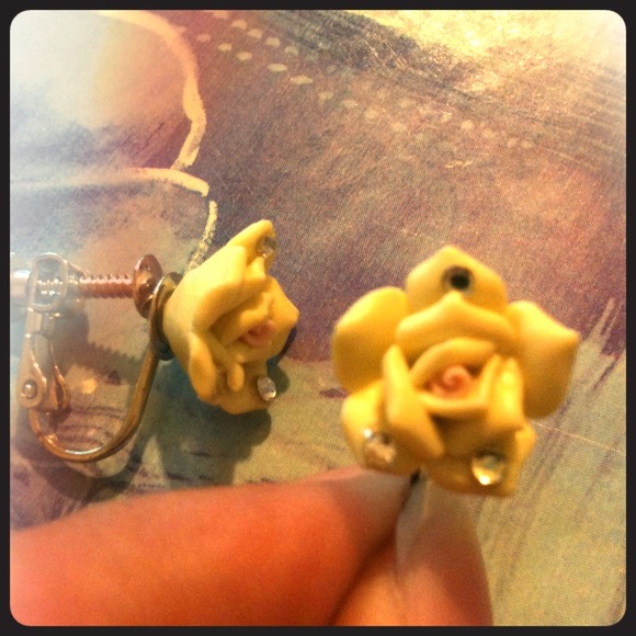 Yellow rose earrings
