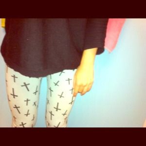 Cross Leggings
