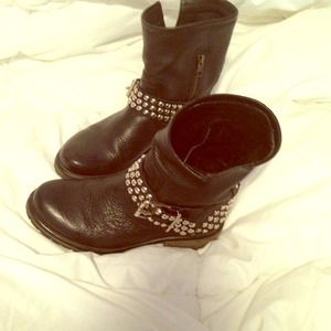 Steve Madden boots