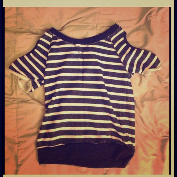 Charlotte Russe cold shoulder sweater top