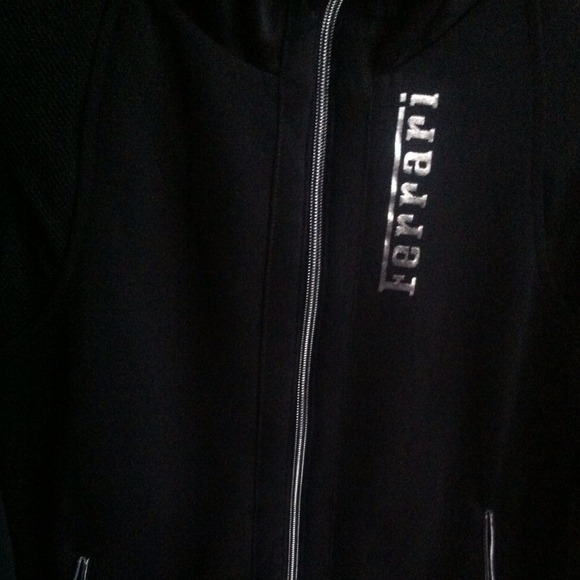 Ferrari black (TRADED) - Picture 4 of 4